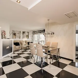 Malaga Puerto Marina Playa Vacacional Luxury Apartamento